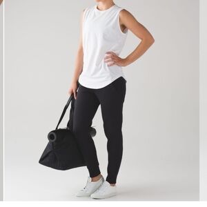 NWT Lululemon Women's‎ 12 Black Embrace The Space Pants Casual Gym Joggers